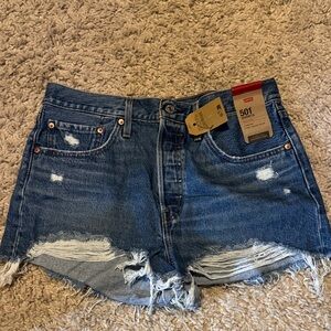 NWT Levi denim shorties